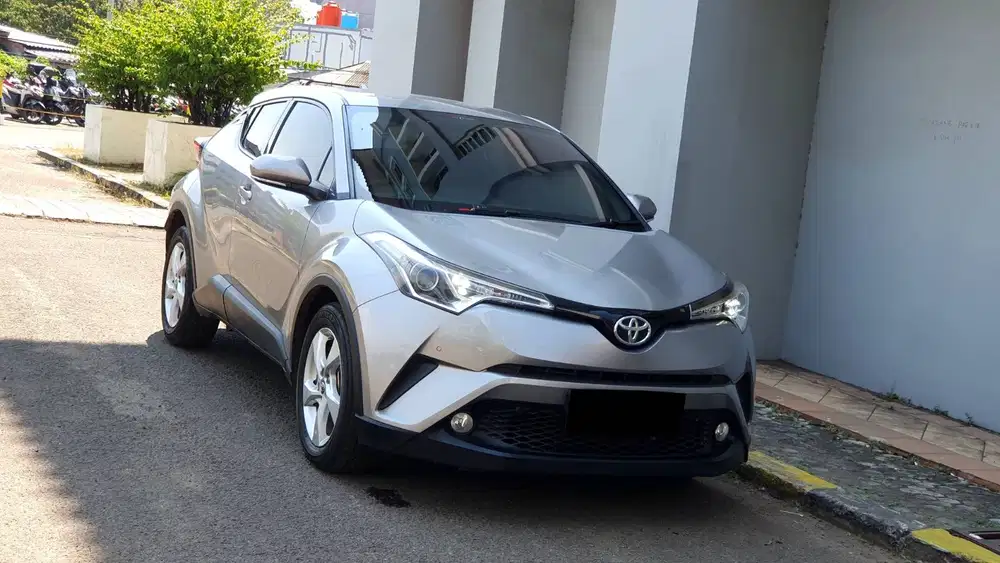 [ GARANSI 5TH ] Toyota CHR C-HR 1.8 Non Hybrid AT 2018/2019