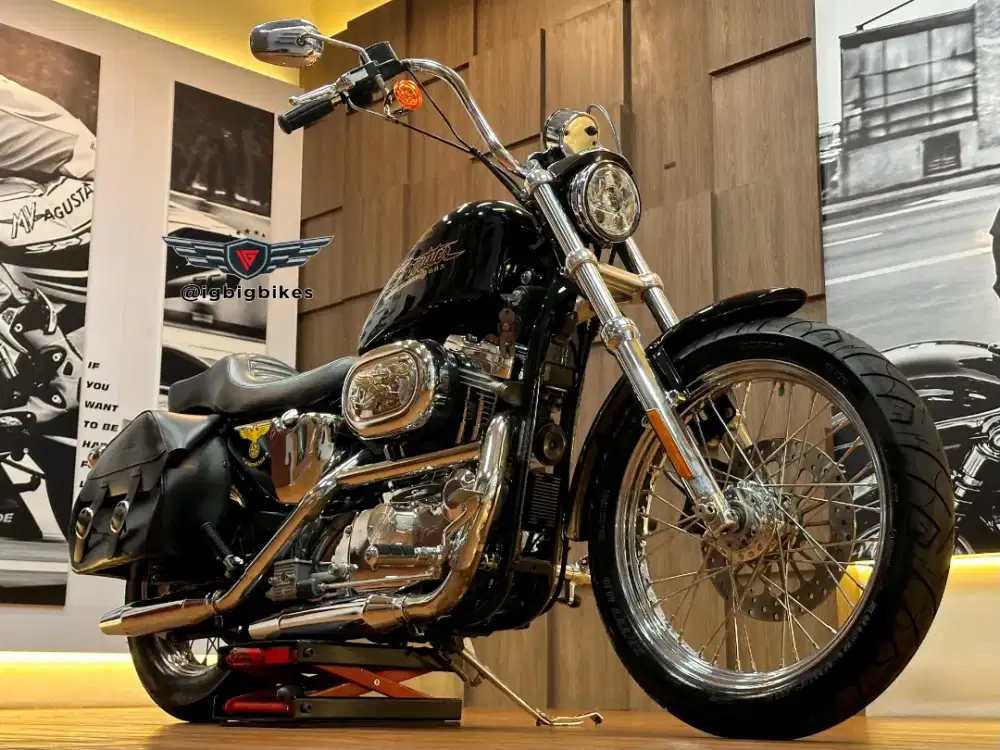 Harley Sportster Iron 883