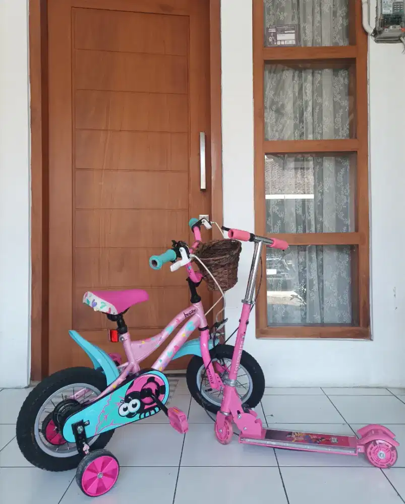 SEPEDA ANAK LIKE NEW + BONUS OTOPET