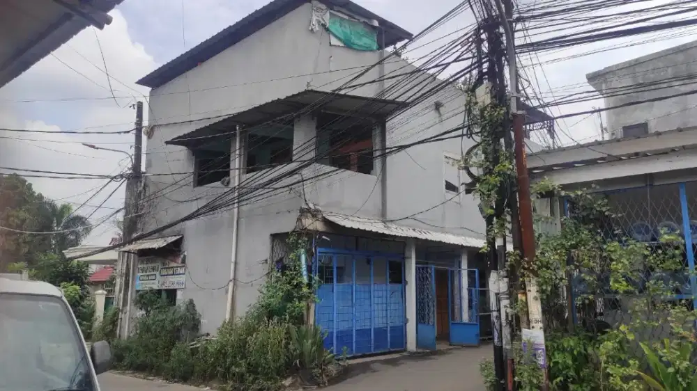 DIJUAL CEPAT Rumah Strategis Pinggir Jalan Utama di Bintara Bekasi
