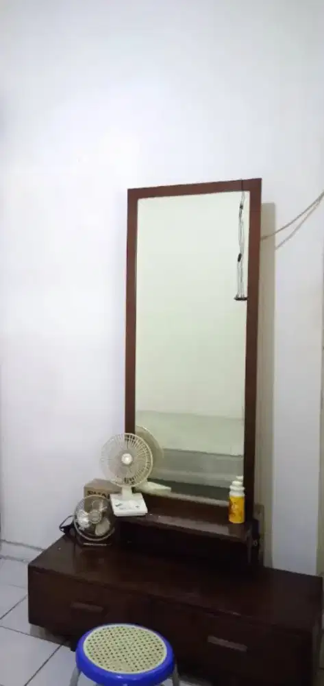Meja Rias Jati Tua