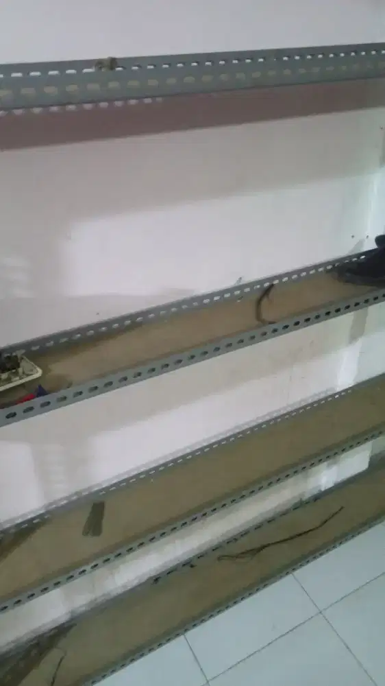 Rak Besi P.180cm T.150cm