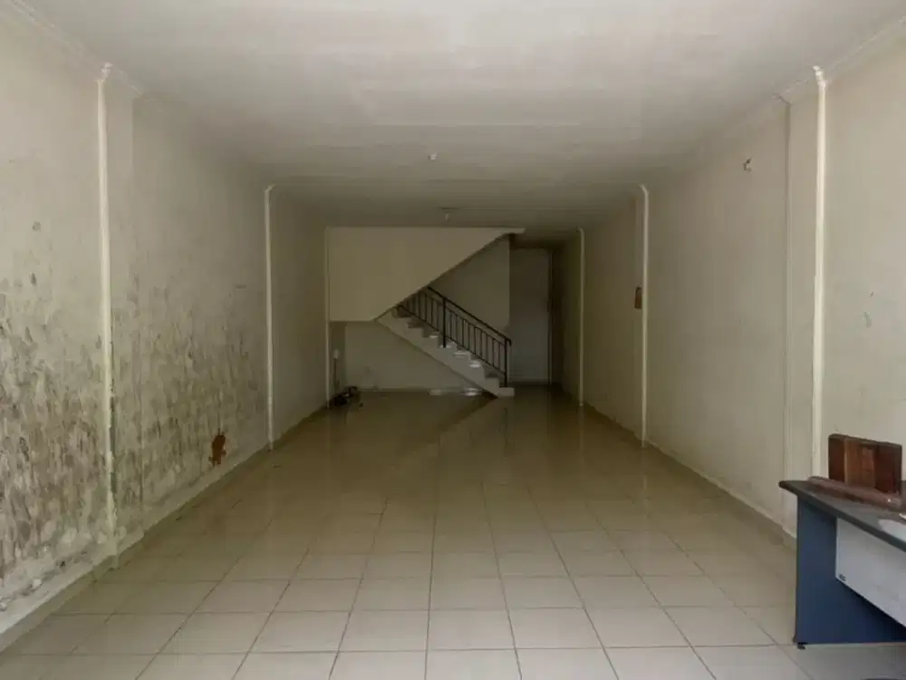 DIJUAL MURAH RUKO LANTAI 2 HANYA 15 MENIT KE PUSAT KOTA JOGJA