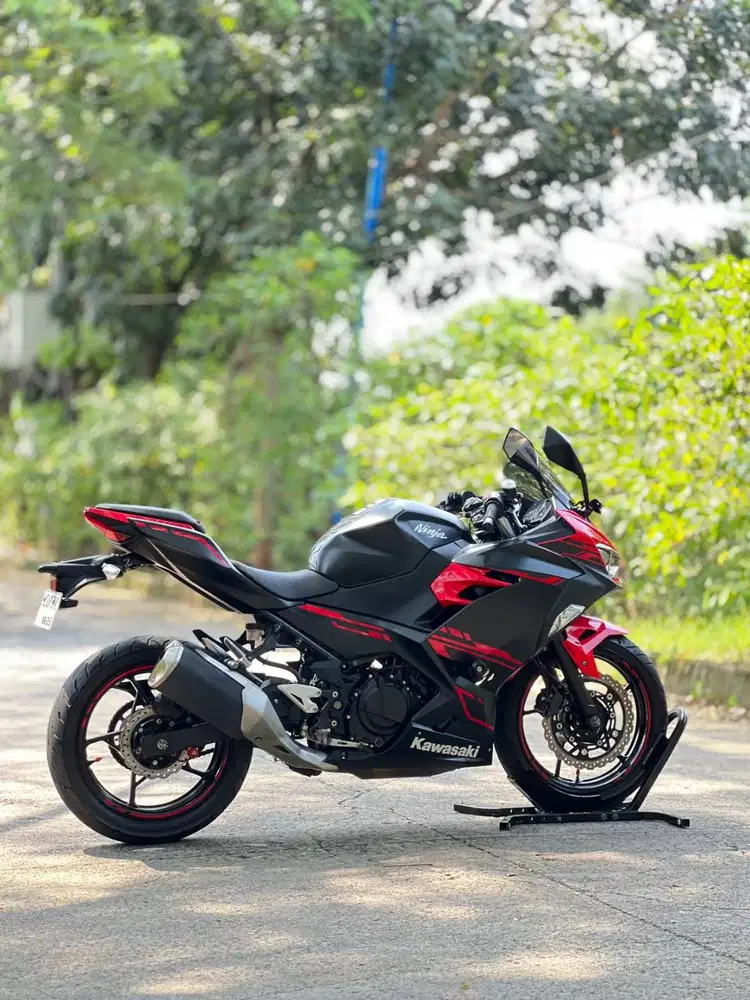 KAWASAKI NEW NINJA 250 FI ABS 2018 MERAH HITAM KM LOW TAX ON SUPERB