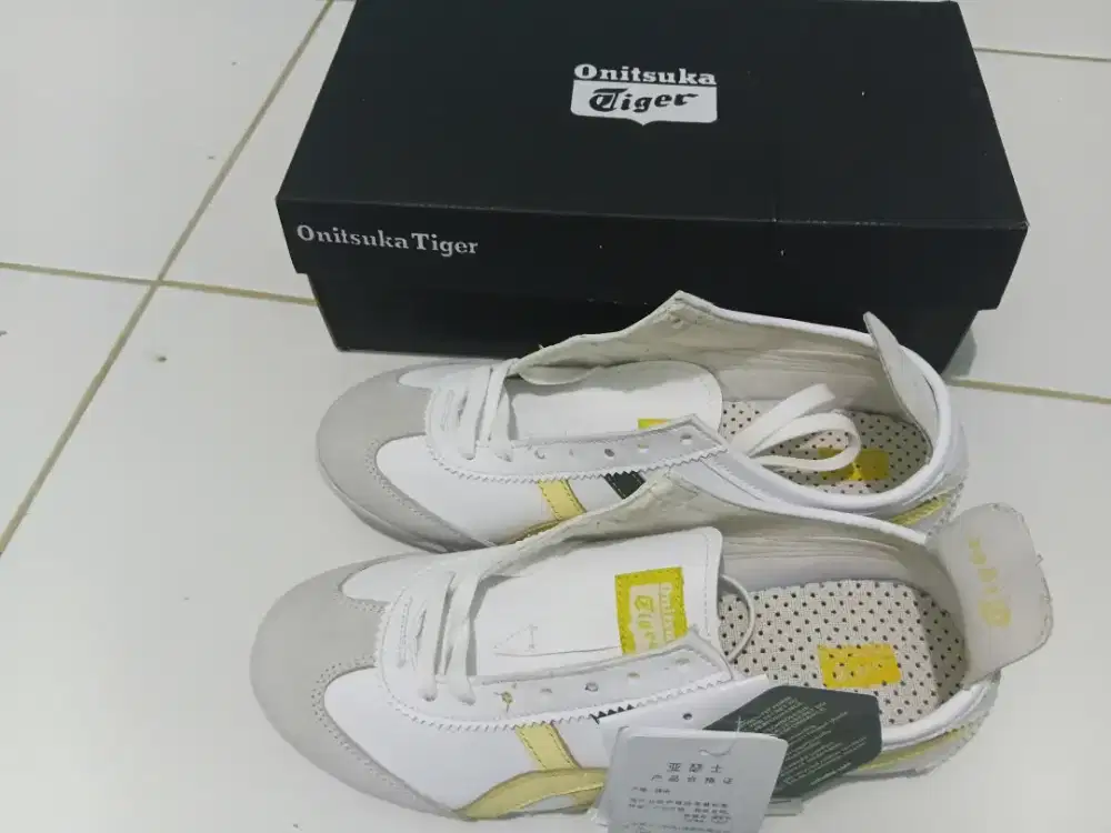 SEPATU ONITSUKA made in vietnam