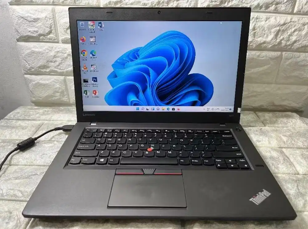 Lenovo T460 i5 Gen 6 Ram 8/256