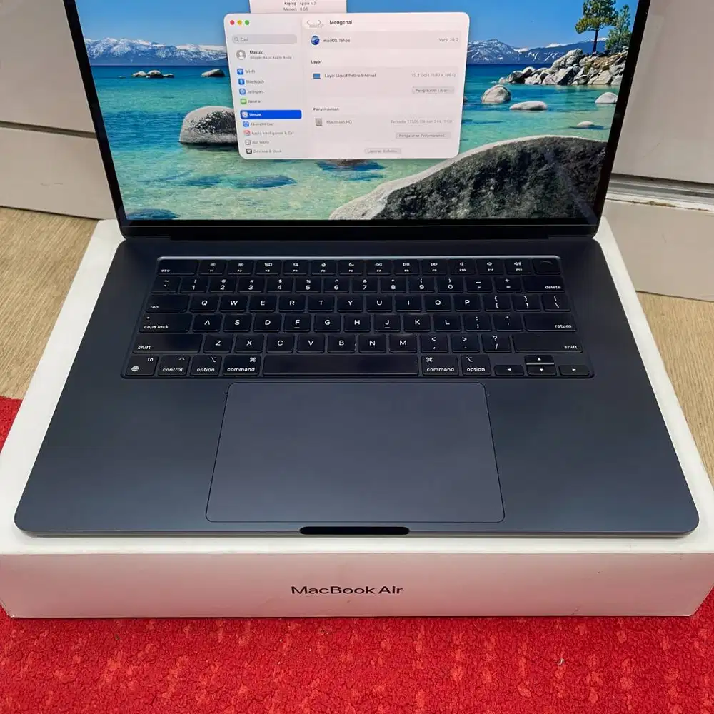 Macbook Air 15 inch, M2 2023 Fullset RAM 8GB SSD 256GB minus dikit