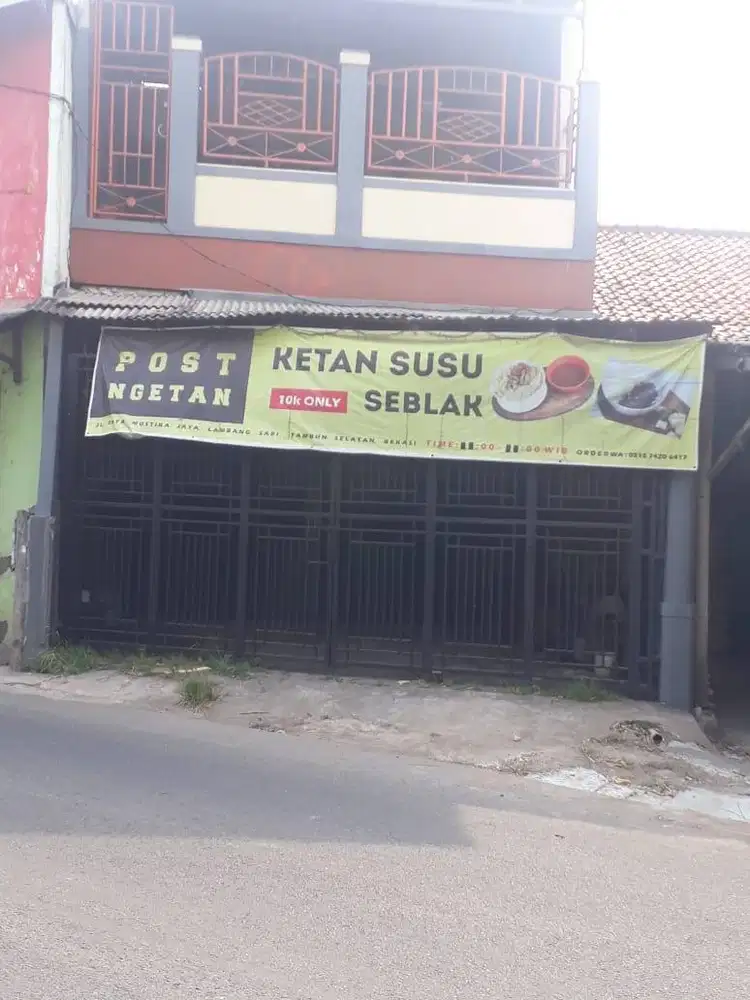 Rumah Strategis + Ruang Usaha (Eks Cafe) - LT 100m LB 170m
