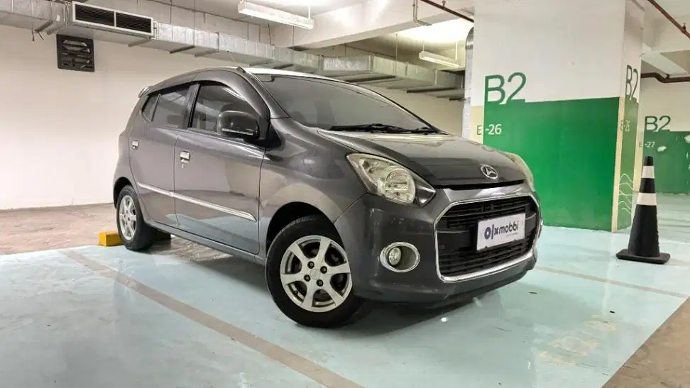 DP MURAH Daihatsu Ayla 1.0 X Bensin-AT 2017 Abu CBONB