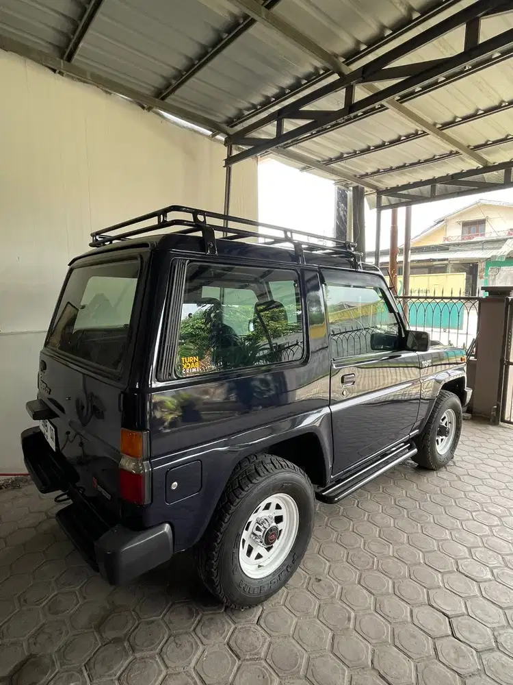 Daihatsu Taft GT diesel solar 4x4 manual 1995