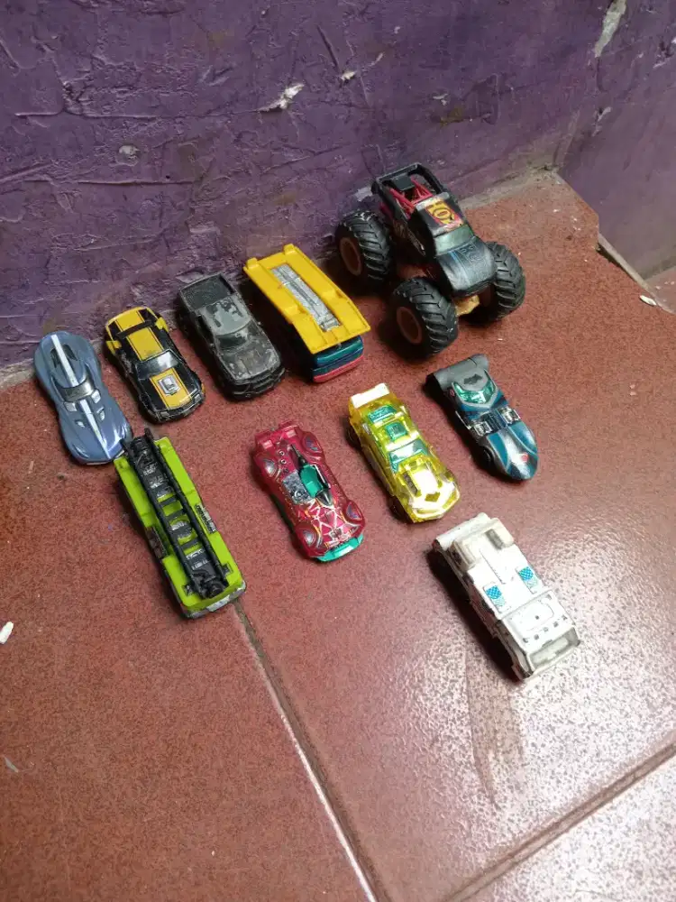 Mainan anak mobilan