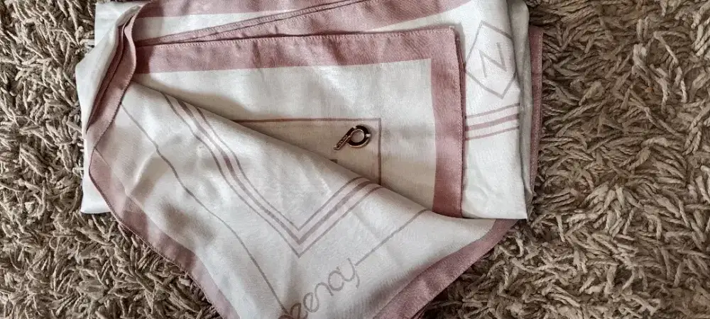 Preloved deenay