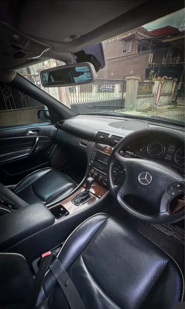 Mercedes-Benz C230 2006 Bensin