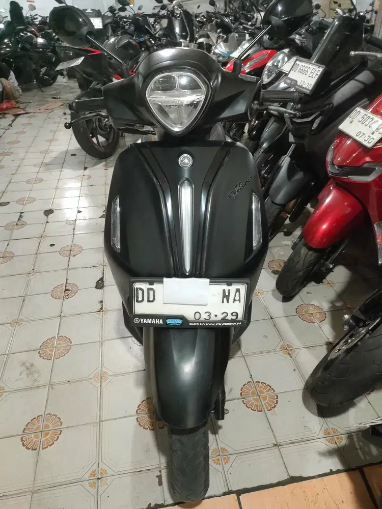 Yamaha Filano 2024 hitam