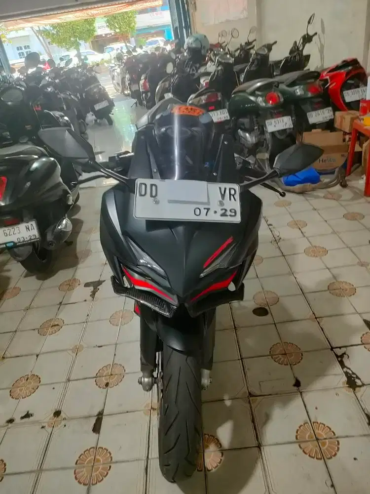 Honda CBR Abs 250cc hitam 2019