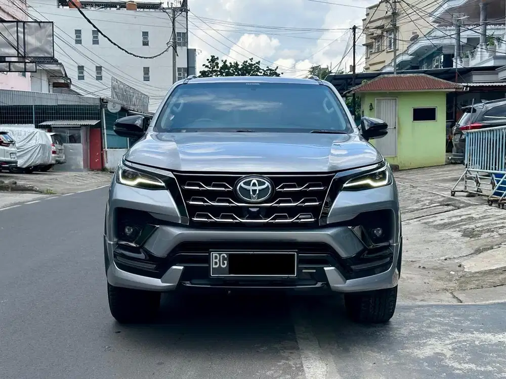 [KM 16rb] Toyota Fortuner 2.4 GR Sport 2022 NIK 2021 Matic diesel A/T
