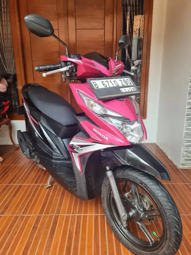 Dijual Honda Beat CBS ISS Magenta tahun 2018 Orisinil (Rawatan)