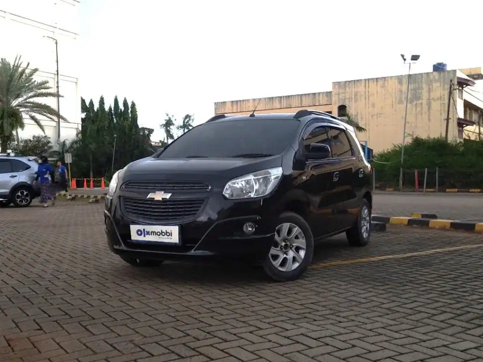 TDP 4,JT, Chevrolet Spin 1.5 LTZ Bensin-AT Hitam 2013