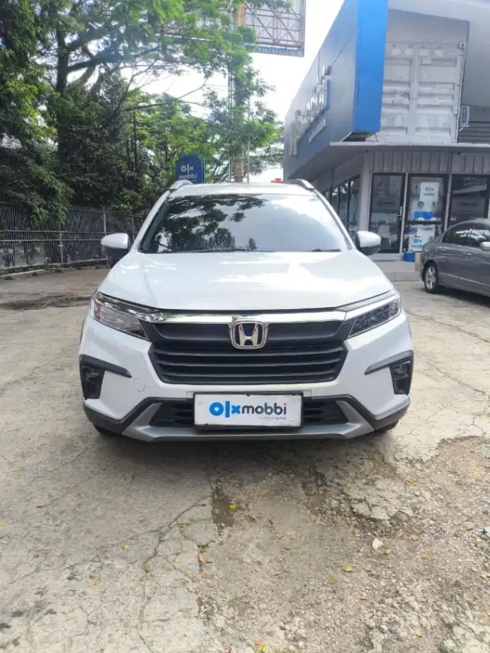 LOW DP Honda BR-V 1.5 E Bensin-AT 2022 AJR