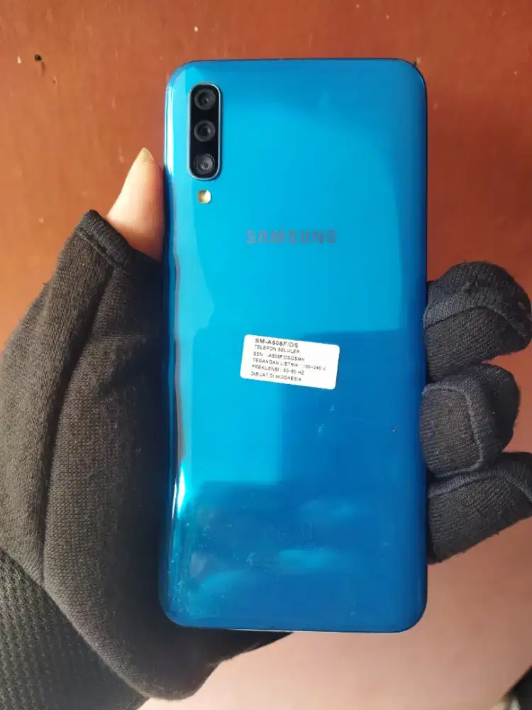 Samsung A50 6/128 original blm pernah service