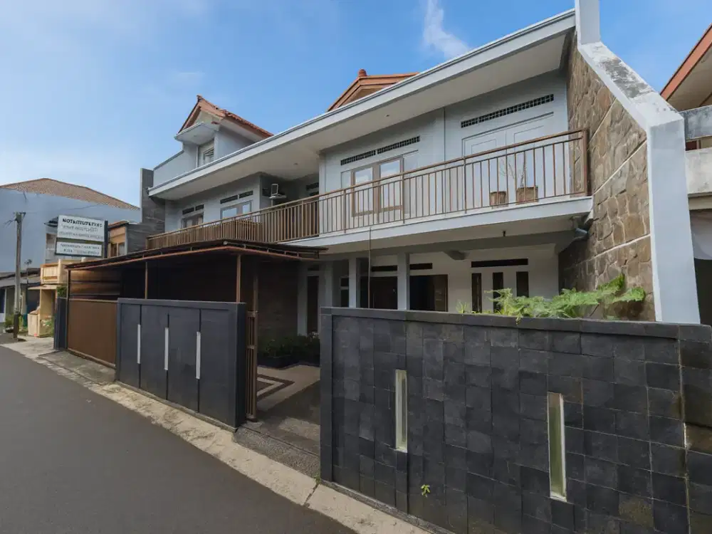Rumah Premium 2 Lantai Pusat Kota Tasikmalaya (Kawasan Seladarma) - SHM, Siap Huni!