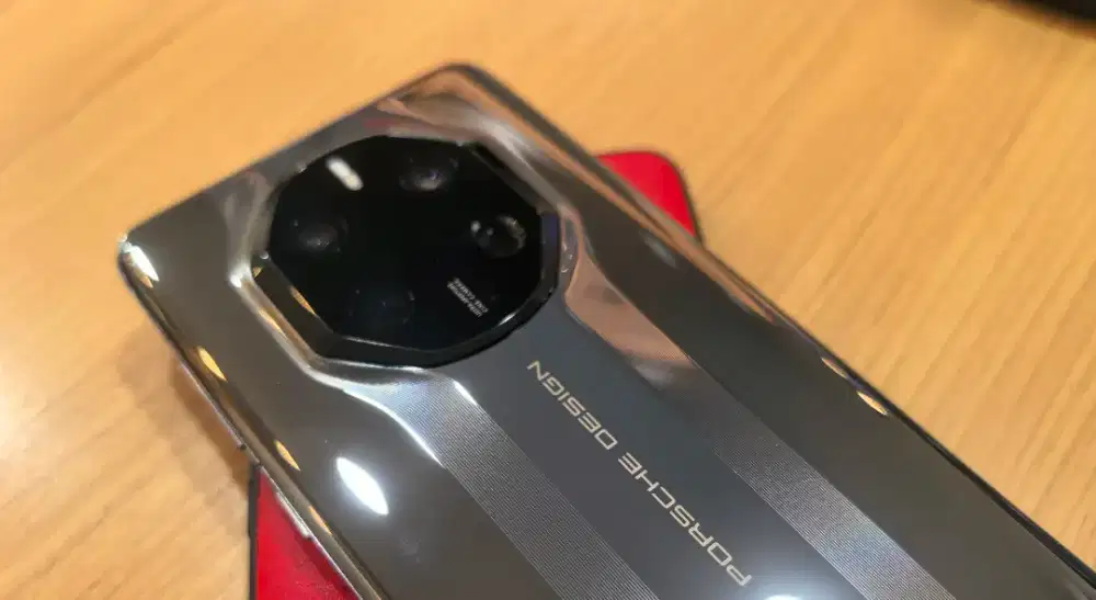 Huawei Mate 50 RS Porsche Design Limited Edition 12/512Gb BeaCukai