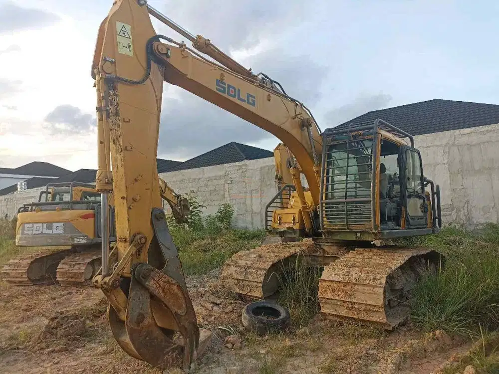JUAL 2 UNIT SDLG EXCAVATOR E6138F TAHUN 2023 - KONDISI AS IS