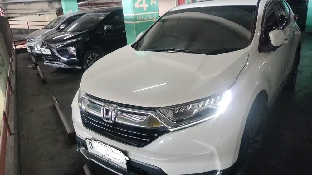 INDIVIDU Honda CR-V 2018 Prestige Turbo LOW KM57rban