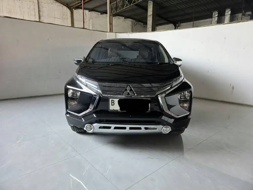 Mitsubishi Xpander Ultimate AT ( Matic ) 2019 Hitam Km 91rban genap