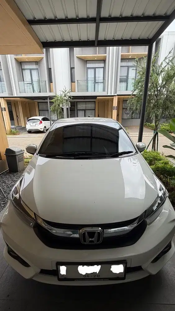 HONDA BRIO SATYA E CVT 2023 — KONDISI ISTIMEWA nego tipis