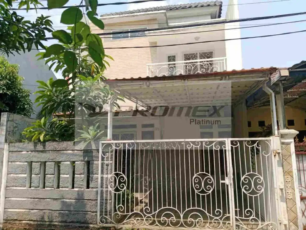 Rumah 2 Lantai Siap Huni Harga Menarik Di Jalan Purwa Jakarta Selatan