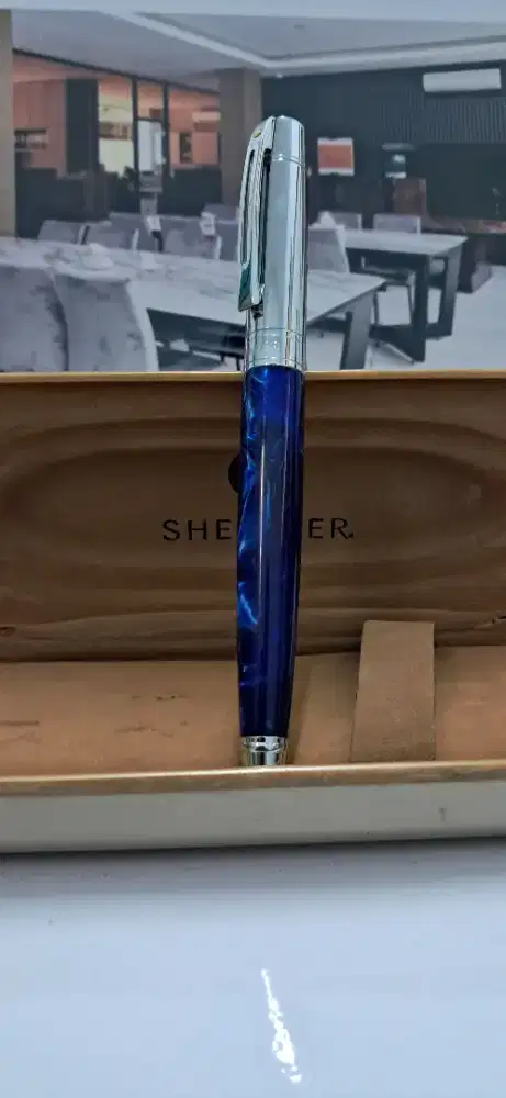 Sheaffer 300 Glossy Blue Chrome Trim Rollerball