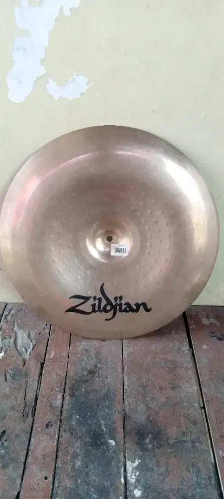 Cymbal China Zildjian ZBT 18 Inch