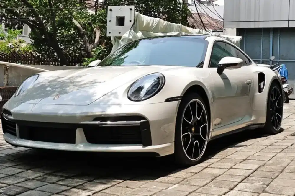 Porsche 911 Turbo S 2022 CBU