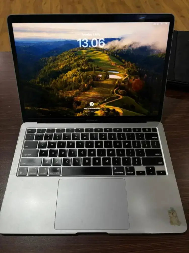 MACBOOK M1 2020