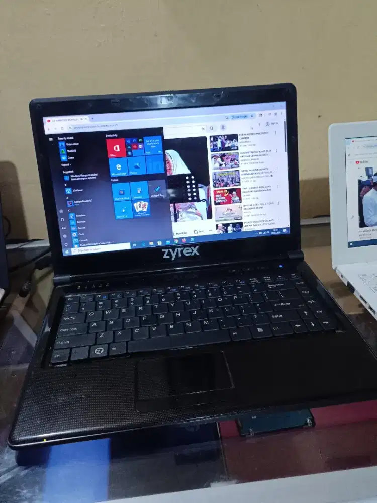 Laptop Zyrex W243HU Core I5 Murah