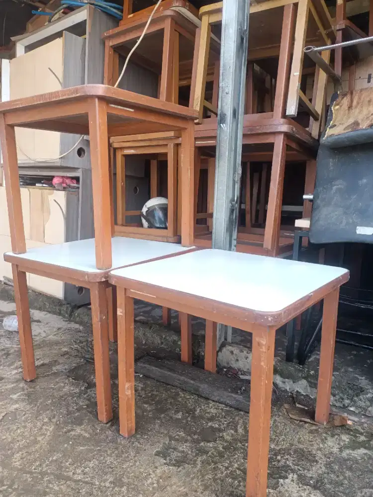 Meja lesehan meja siswa