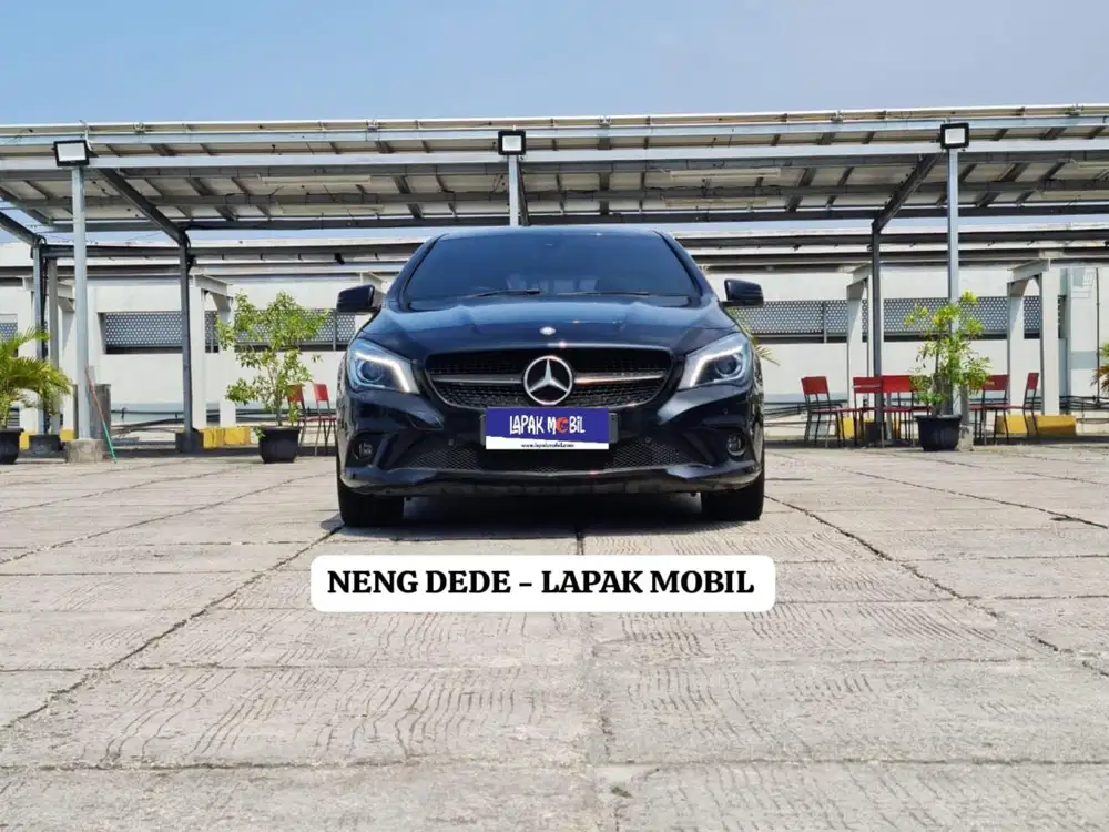 Mercedes Benz CLA200 1.6 Urban AT 2015