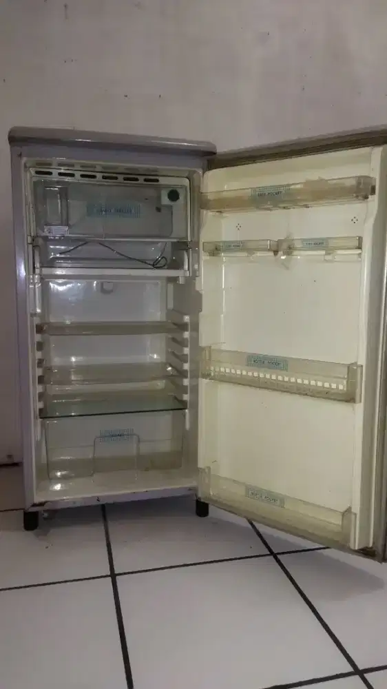 Kulkas Toshiba 1 pintu