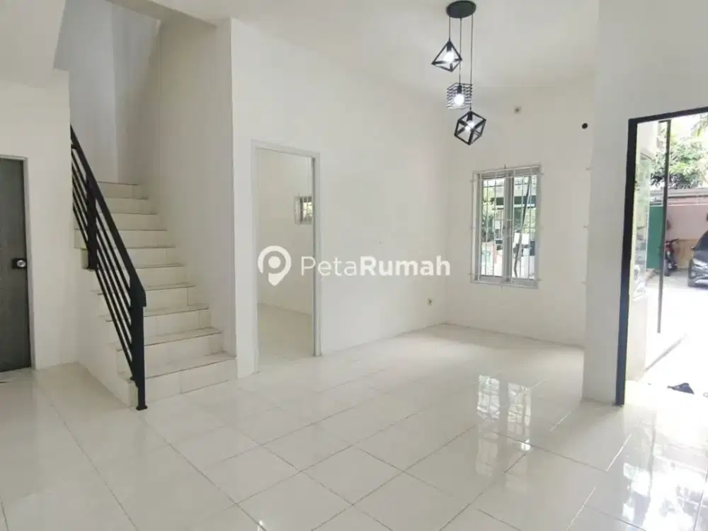 DIJUAL TOWNHOUSE JALAN EKA SURYA KOMPLEK GRAND MONACO - NAMORAMBE (RINA)