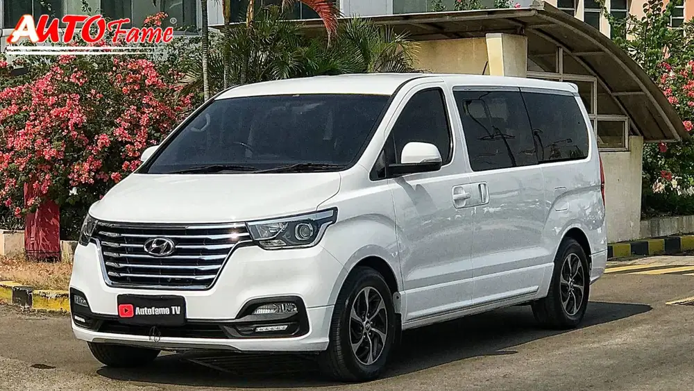 Hyundai H1 2.5 Diesel CRDi Royale Pilot Seat Electric Door NIK 2018