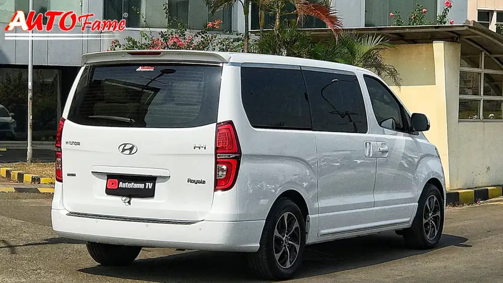 Hyundai H1 2.5 Diesel CRDi Royale Pilot Seat Electric Door NIK 2018