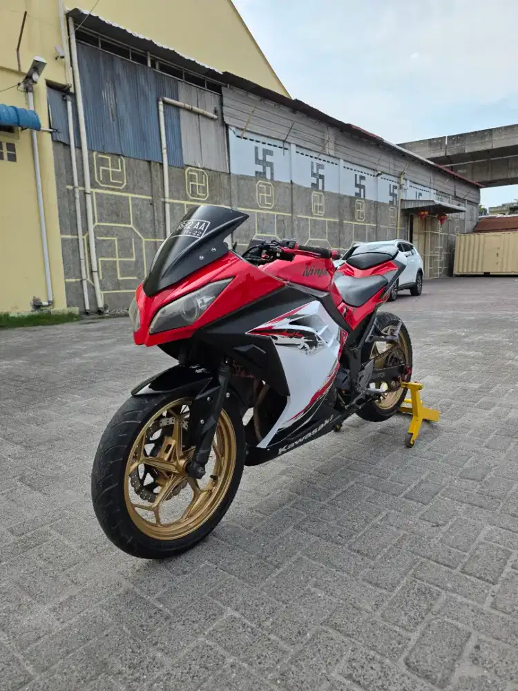 Kawasaki Ninja 250 FI ABS Merah 2012