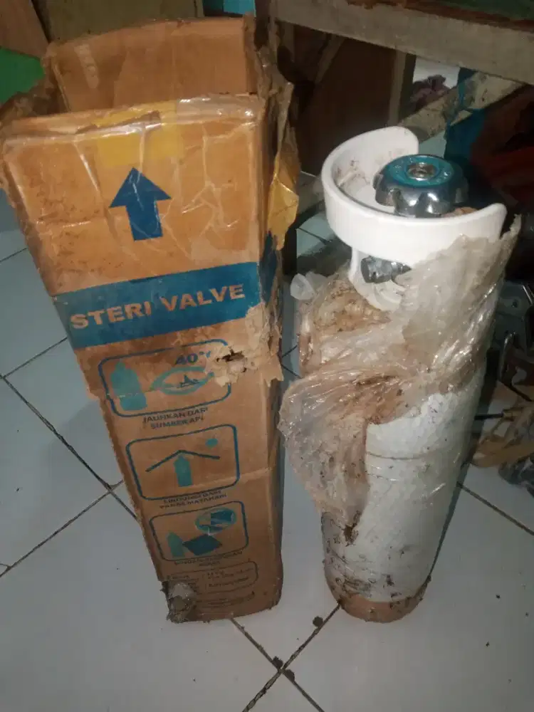 Di jual tabung kecil oksigen medis