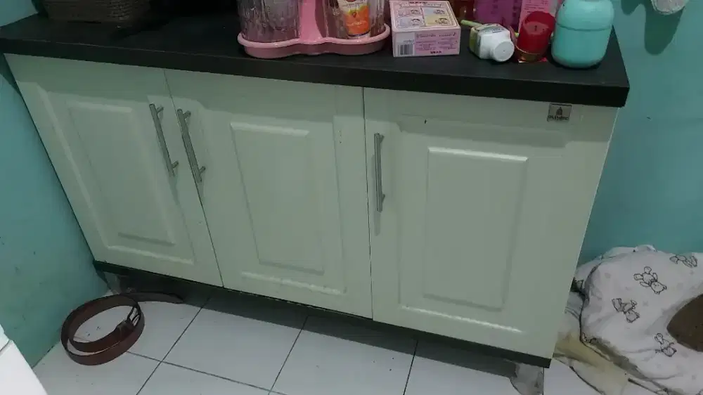 Lemari buat baju bs juga perabot lain
