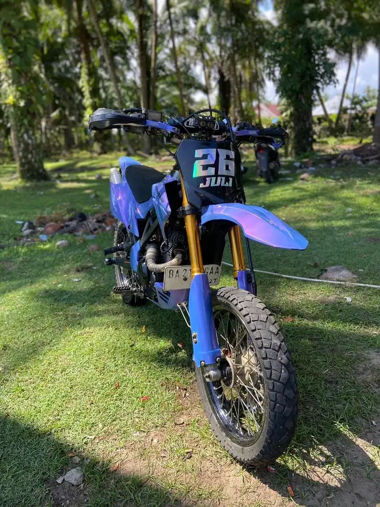 Kawasaki D-Tracker 150/SE model 2022
