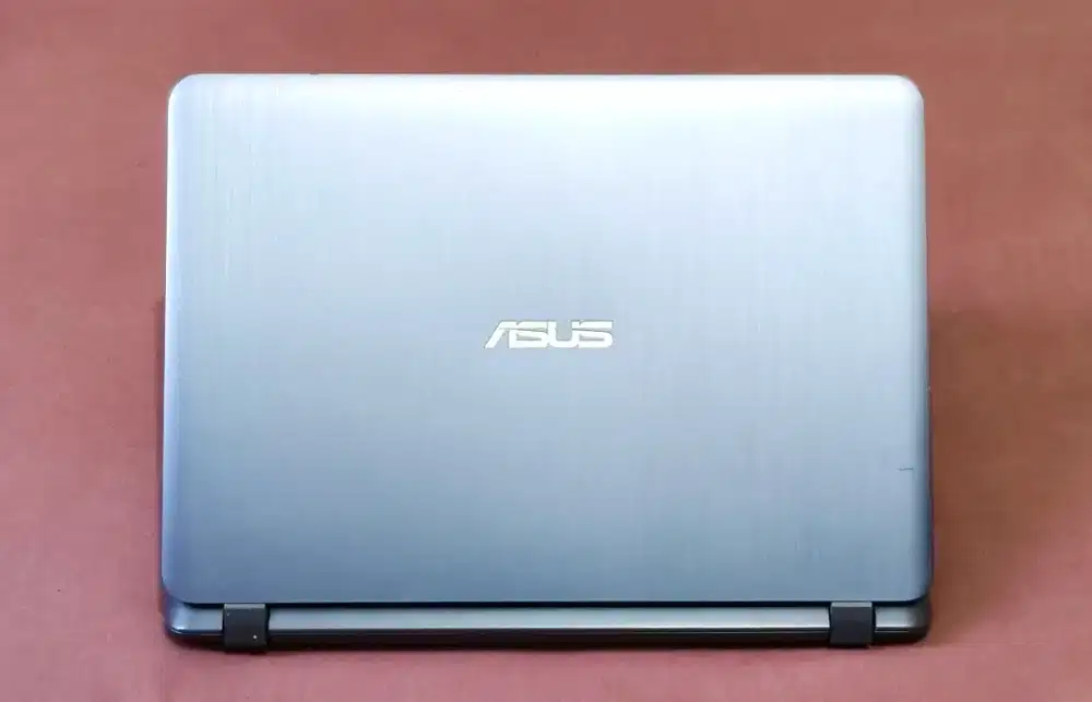Asus vivobook a407ma Ultraslim Intel n4000/4/128 batre awet nominus