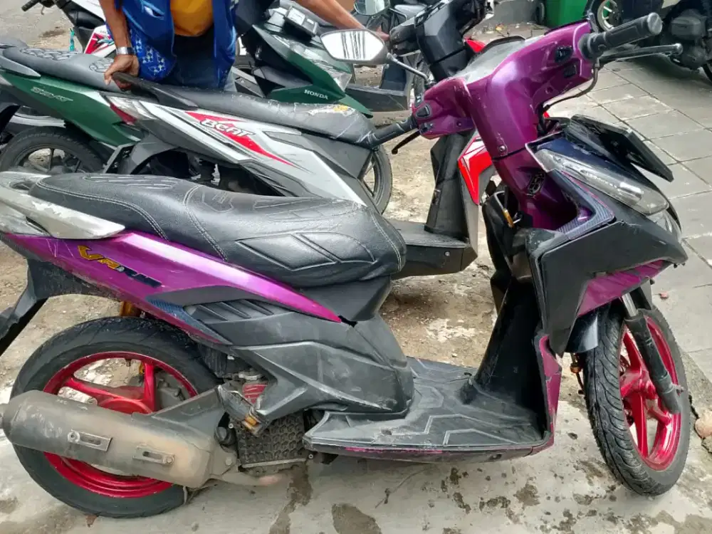 Dijual Vario 110 .buntut lancip .butuh dana