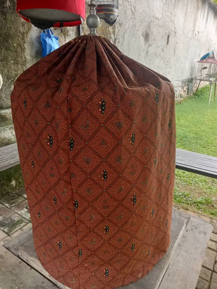Sangkar bulat Murai batu harian plus kerodong