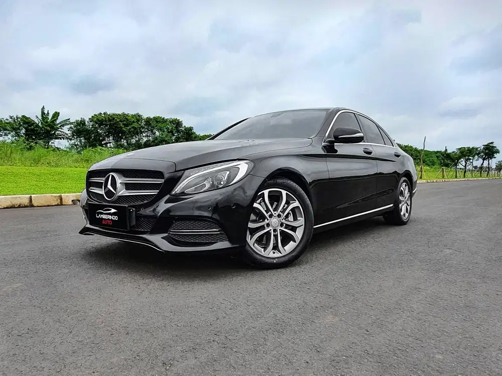 MERCEDES BENZ C200 AVG 2.0 TURBO 2015 W205 HITAM LOW ODO 2016